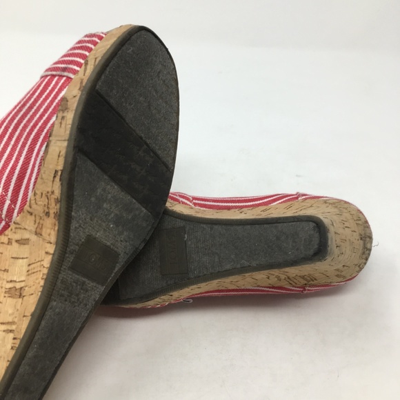 TOMS RED WHITE STRIPE WEDGE PEEP TOE HEELS 6 - Picture 4 of 6